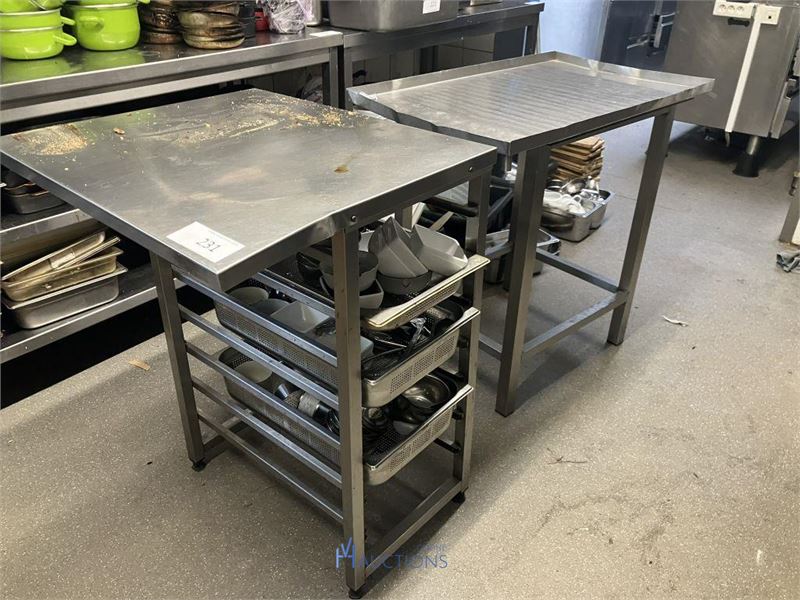 2 RVS werktafels – kavel bij VH Auctions