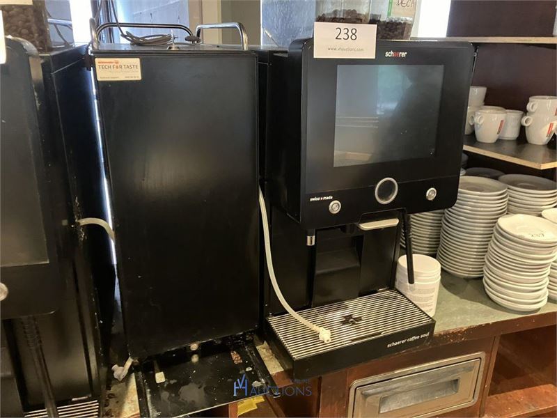 Koffiemachine SCHAERER met melkkoeler – kavel bij VH Auctions