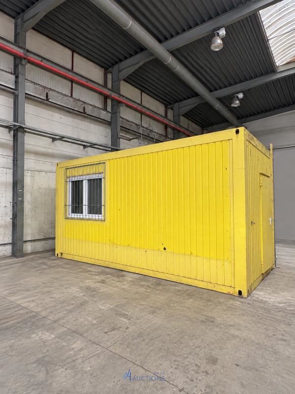 Gele bureel- / werfcontainer met ramen en elektriciteit – kavel bij VH Auctions