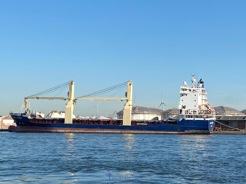 Seagoing vessel Basel Express