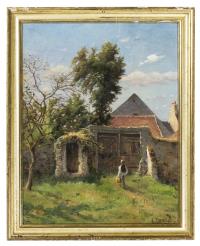 Knabe in sommerlicher Dorflandschaft