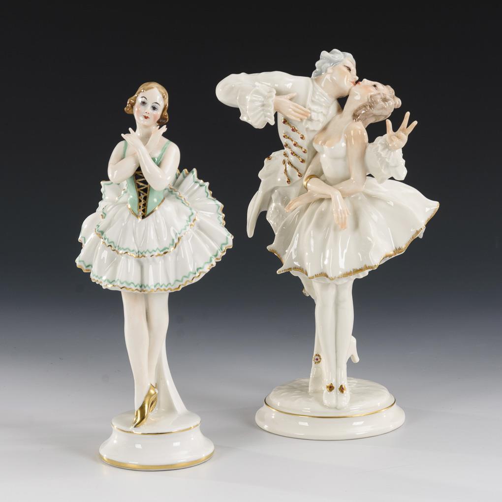 Lladro Dance Porcelain Figurine 1836