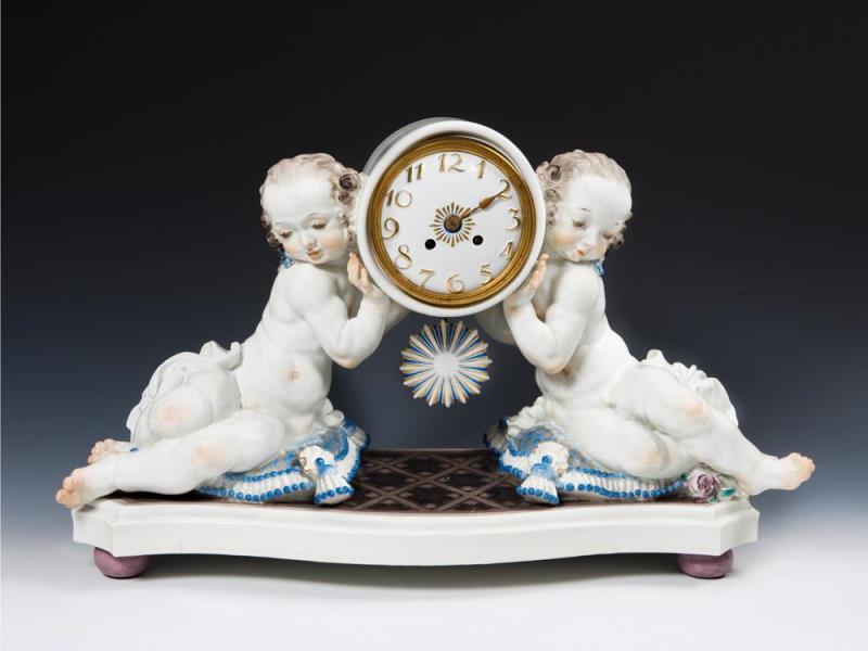 112_Auktionsbild_Uhr-Meissen.jpg