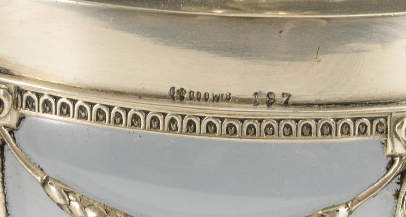 2090_222.jpg